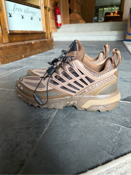 Salomon Shoes - Salomon women’s Athletic Trail Shoes - Tan Brown